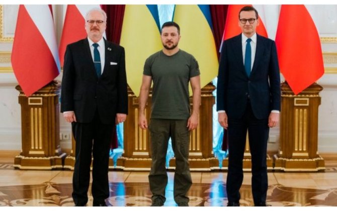 Latviya Prezidenti Ukraynada səfərdədir