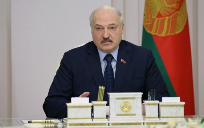 Lukaşenko hərbçilərin və güc strukturlarının təcili iclasını çağırıb