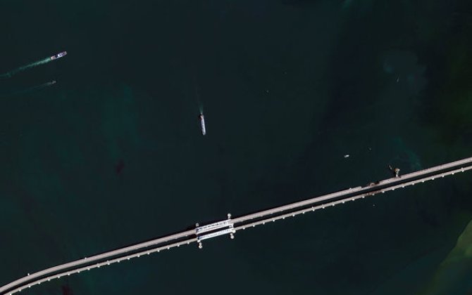 Partladılan Krım körpüsünün səmadan son görüntüləri yayıldı - FOTO