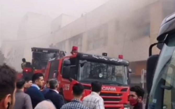 Tehranda ticarət mərkəzində yanğın: Tüstüdən zəhərlənənlər var