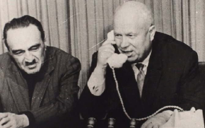 Xruşovun başı, Mikoyanın balışı – Brejnev saray çevrilişini ikincinin köməyi ilə edib