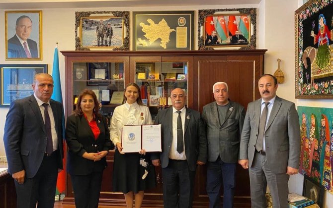 Qənirə Paşayeva AVMVB-nin “Zəfər” medalı ilə təltif olunub
