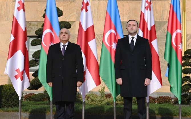 Əli Əsədov Tbilisidə Gürcüstanın Baş naziri ilə görüşdü - FOTO