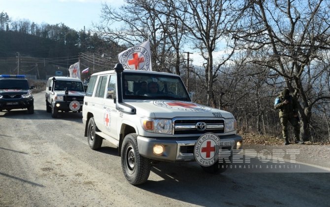 BQXK-nin 3 avtomobilinin Laçın istiqamətindən Xankəndinə keçidinə şərait yaradılıb - FOTO