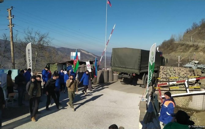 Bu gün Laçın yolundan ümumilikdə 15 maşın keçib - VİDEO