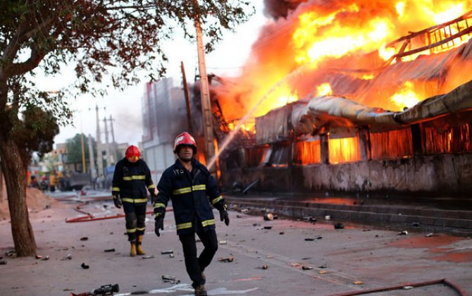 İranda fabrik yanğınında dörd nəfər ölüb