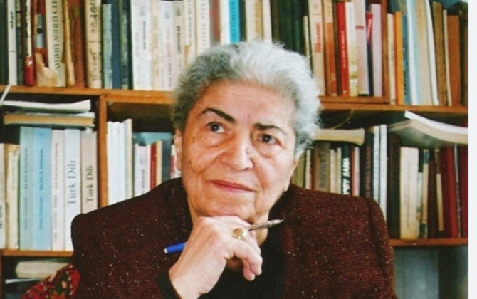 Xoşbəxt vətən arzulu əziz yazıçı - Əzizə xanım Cəfərzadə