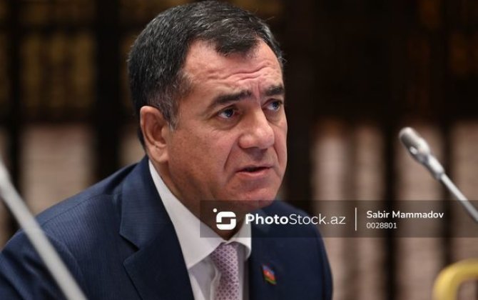 Qüdrət Həsənquliyev: “Dövlət strukturlarında çalışanların ixtisarına ehtiyac var”