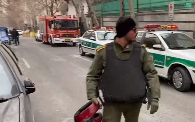 Azərbaycanın İrandakı səfirliyinə hücum olub, 1 nəfər ölüb, 1 nəfər yaralanıb