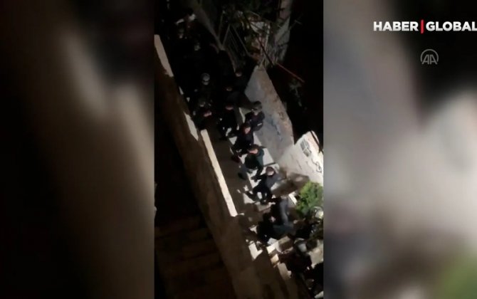 İsrail qüvvələri Qüdsdə sinaqoqa hücum edənlərin evinə belə girdi - ANBAAN VİDEO