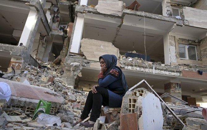 İranda zəlzələdə yaralananların sayı 800 nəfəri ötüb