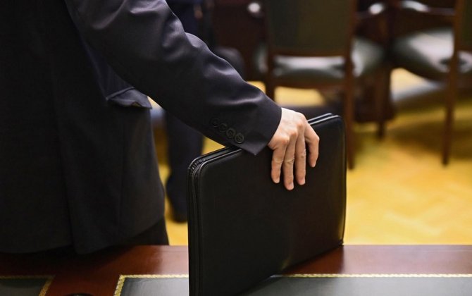 İcra hakimiyyətinin vəzifəli şəxsi barəsində cinayət işi açıldı