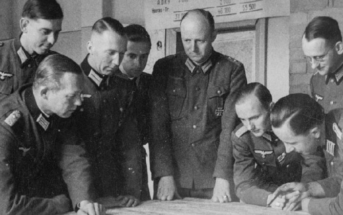 Hitlerin qəsdinə 3 dəfə duran general – Treskov yoldaşlarını ələ verməmək üçün özünü qurban verib