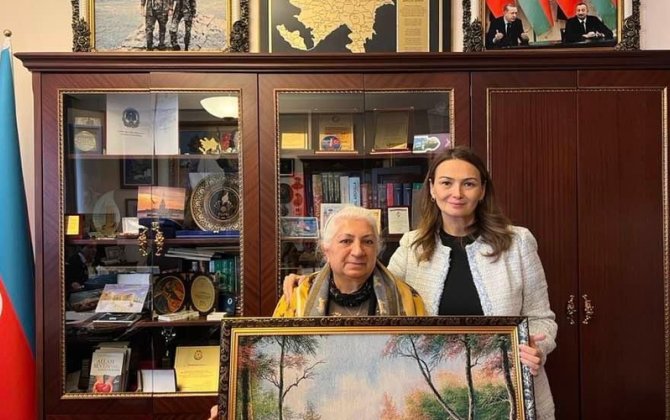 Qənirə Paşayeva şəhid Nicat Mustafayevin anası ilə görüşüb