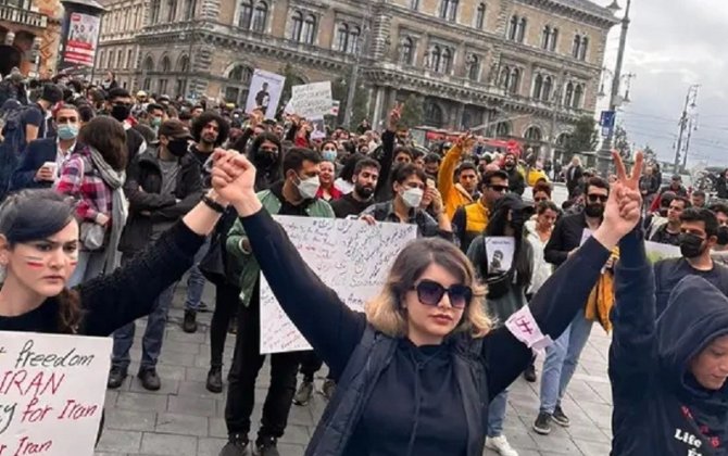 İranda yeni etiraz aksiyası: Bu dəfə məcburi oruc tutmağa qarşı...