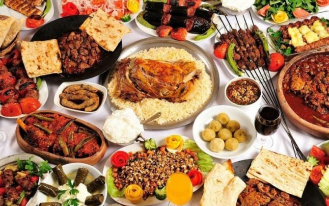 Ötən ay Azərbaycanda kafe və restoranlara 124.9 milyon manat xərclənib