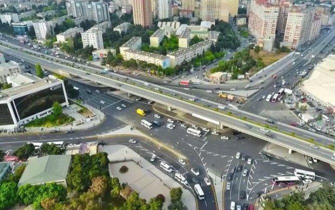 Bakının ən işlək prospektinin bir hissəsində hərəkət məhdudlaşdırılır - FOTO