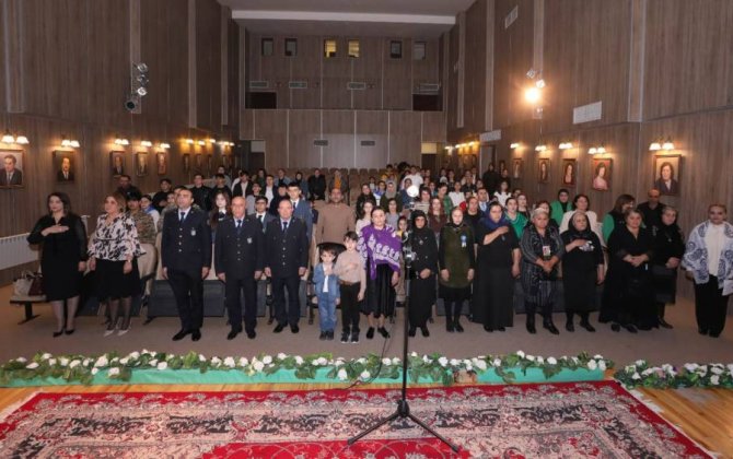 Gömrük Akademiyasının əməkdaşları və tələbələri Vətən müharibəsi şəhidinin anım mərasimində iştirak ediblər - FOTOLAR