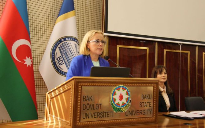 “Əli və Nino” mağazalar şəbəkəsinin təsisçisi Nigar Köçərli BDU tələbələri ilə görüşüb - FOTO