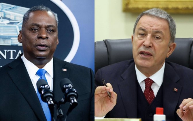 Hulusi Akar amerikalı həmkarı ilə telefonla danışıb