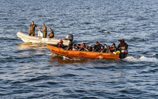 Tunis sahillərində miqrantları daşıyan qayıq batıb