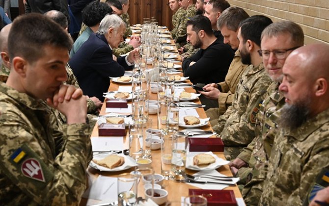 Zelenski müsəlmanlarla birgə iftar etdi