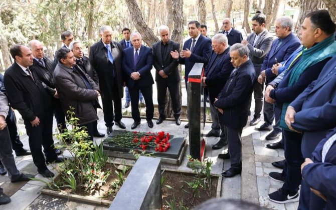 Şəhidlər Xiyabanında Mahir Quliyevin və Firudin Ramazanovun anım günü keçirilib