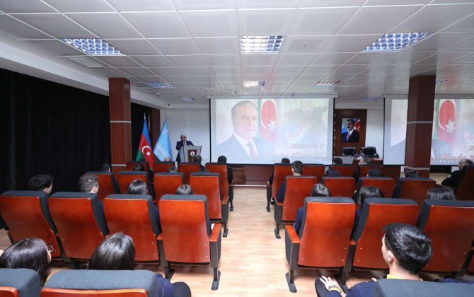 “Heydər Əliyev və Azərbaycan Respublikasında Konstitusiya quruculuğu” mövzusunda tədbir keçirilib - FOTO