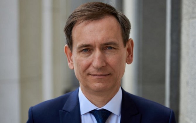Zelenskinin xüsusi nümayəndəsi azərbaycanlı əsgərin döyülməsini qınayıb
