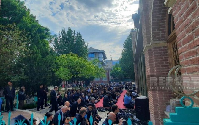 Naxçıvanda bayram namazı qılınıb