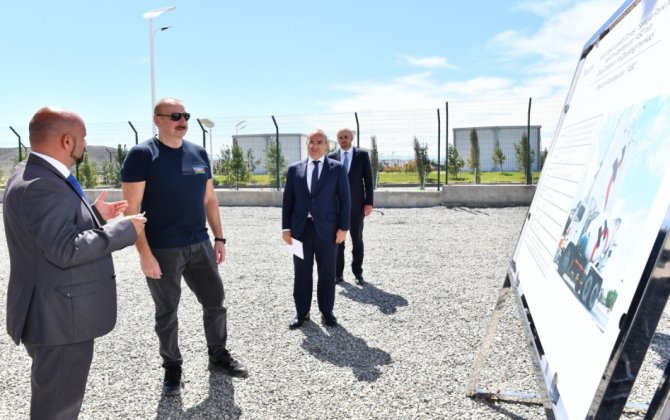 Prezident İlham Əliyev “Araz Vadisi İqtisadi Zonası”nda görülən işlərlə tanış olub, bir neçə müəssisənin təməlini qoyub