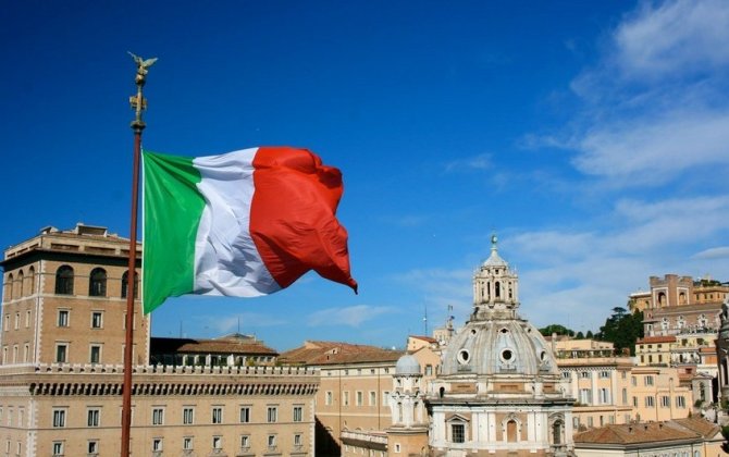 İtaliya fransalı nazirin qalmaqallı sözlərinə görə Parisin üzr istəməsindən razı qalmayıb