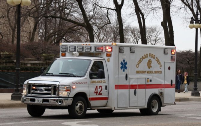 Texasda avtomobil piyadaların üzərinə sürülüb, ölənlər var