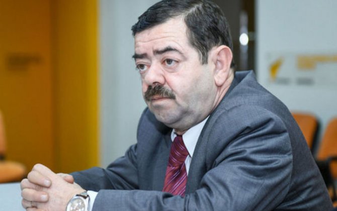 Natiq Fərzəliyev: “Mükafatı hər il eyni adamlara verirlər, qalanlar...”