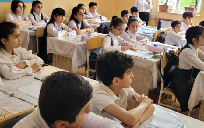 BDU Masallının 3 məktəbinə kitablar hədiyyə edib