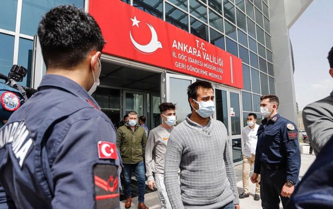 Türkiyəyə 3 milyona yaxın miqrantın qanunsuz daxil olmasının qarşısı alınıb