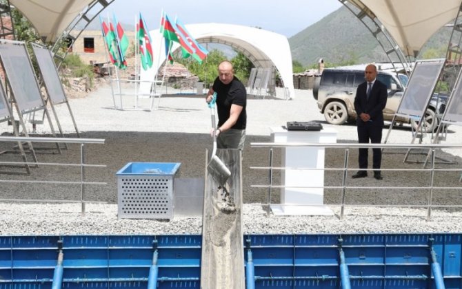 Президент Ильхам Алиев заложил фундамент здания школы в городе Кельбаджар - ФОТО