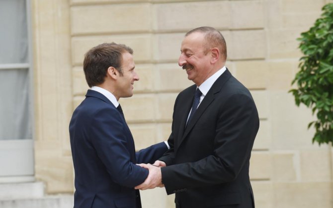 Эммануэль Макрон встретится с Президентом Ильхамом Алиевым в Молдове