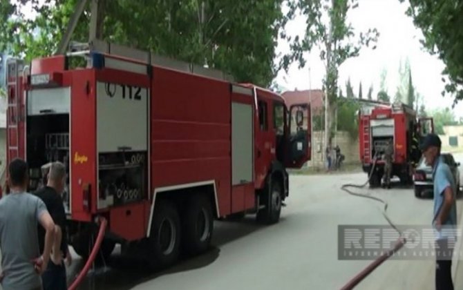 В Мингячевире в здании средней школы произошел пожар - ФОТО