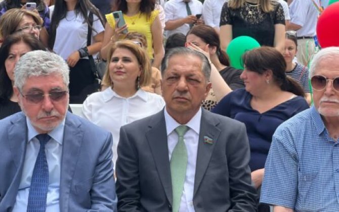 Ədəbiyyat və Kitab festivalında 5 cilddən ibarət “Türk Dünyası” təqdim olundu - FOTOLAR