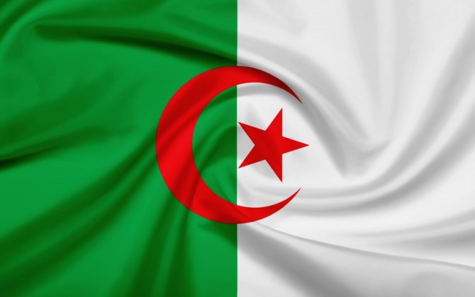 Əlcəzair himninə Fransanın müstəmləkəçiliyindən bəhs edən sətirlər əlavə edilib