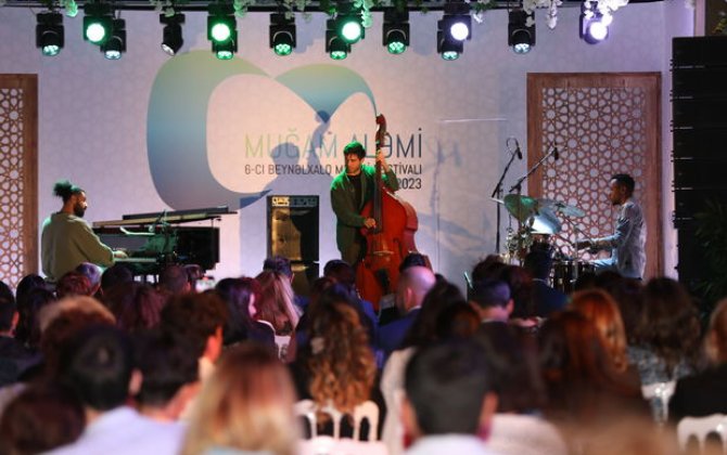 Etibar Əsədli illər sonra Beynəlxalq Musiqi Festivalında konsert verdi - FOTO/VİDEO
