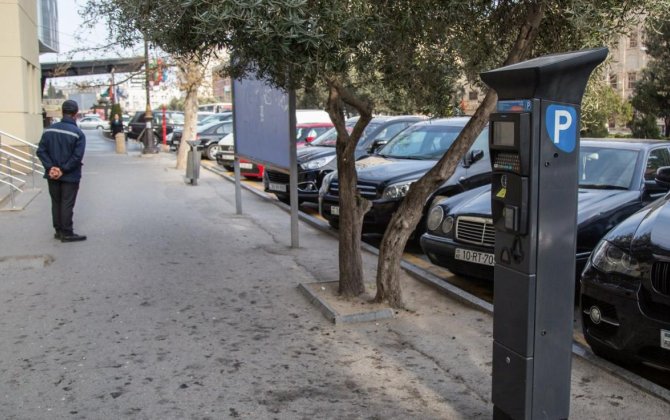 Parklanma üçün ödəniş rəsmiləşdi - Bəs nəzarət necə olacaq? - VİDEO