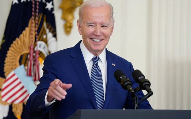 Bayden yenə çaşdı: Deməməli olduğu cümləni də oxudu - VİDEO