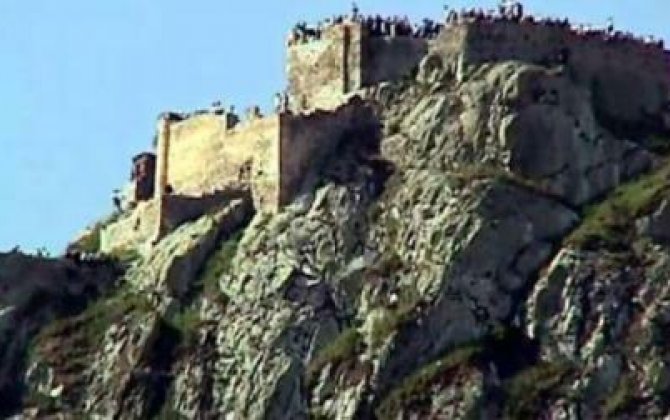 Azərbaycanlılar İranı qorxuya saldı, yollar bağlandı