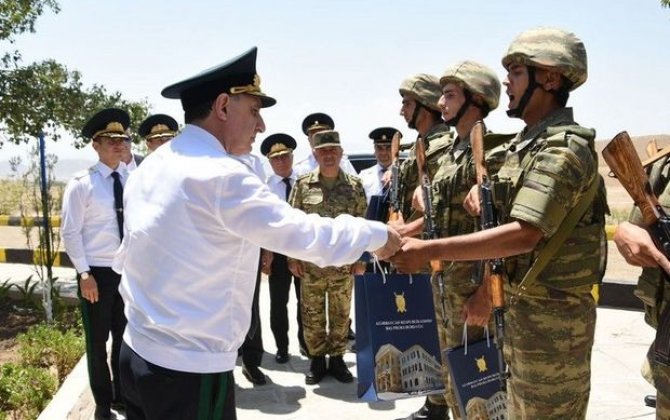 Baş Prokuror Naxçıvanda hərbi qulluqçulara hədiyyələr verib - FOTO