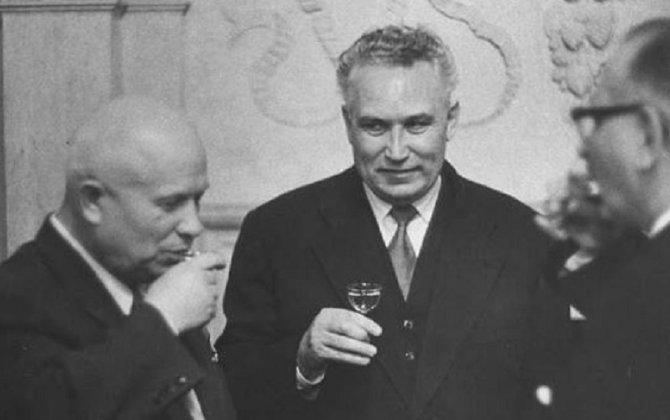 Brejnevə “problem” yaradan katib – birinciliyə iddialı olan Kozlovun siyasi karyerasına 56 yaşında son qoyulub