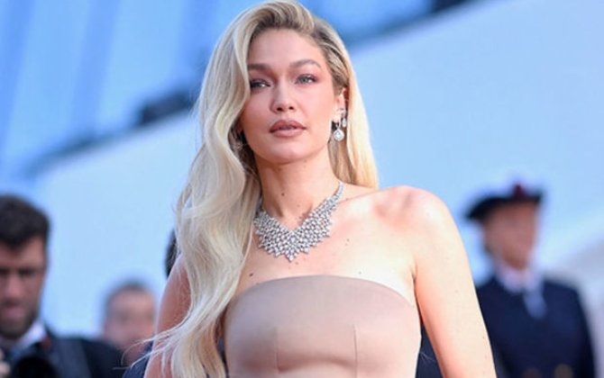 Supermodel Cici Hadid narkotikə görə saxlanıldı