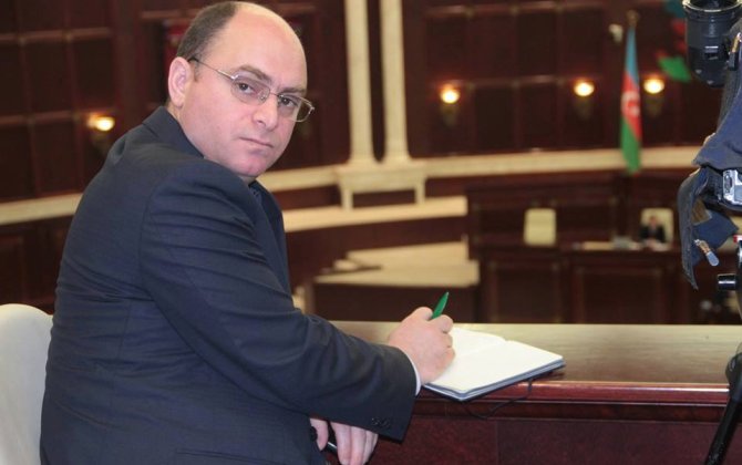 Sözünüzün və özünüzün yerini bilin!