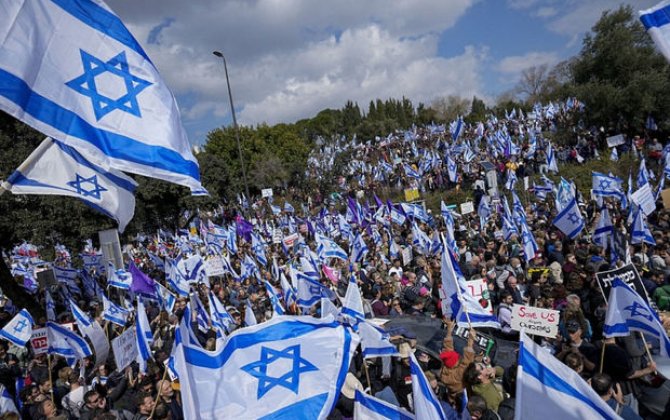 İsraildə minlərlə etirazçı Qüds yolunda - VİDEO